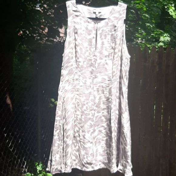Joie L 100% silk Fit & Flare Keyhold Skater Dress - Picture 3 of 9